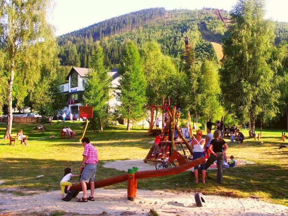 Hotel Harrachov Inn Exterior photo