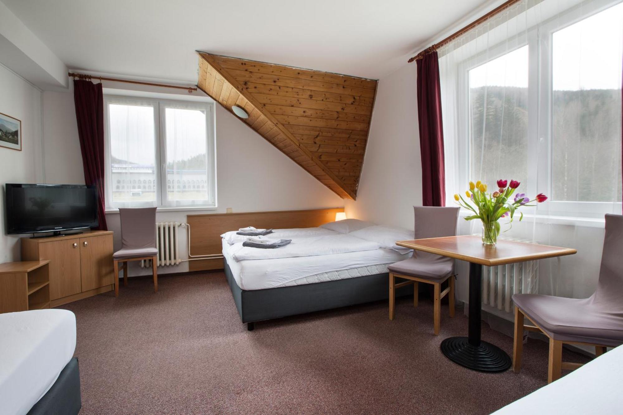 Hotel Harrachov Inn Exterior photo